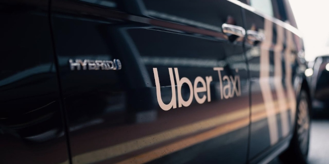 タクシー配車アプリUber TAXI（ウーバータクシー）