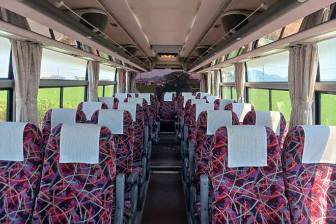 貸切バス中型車